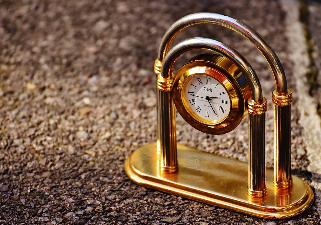 reloj de mesa